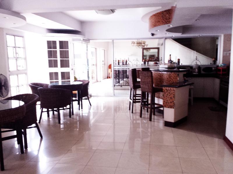Casa Nicarosa Hotel And Residences Manila Bagian luar foto