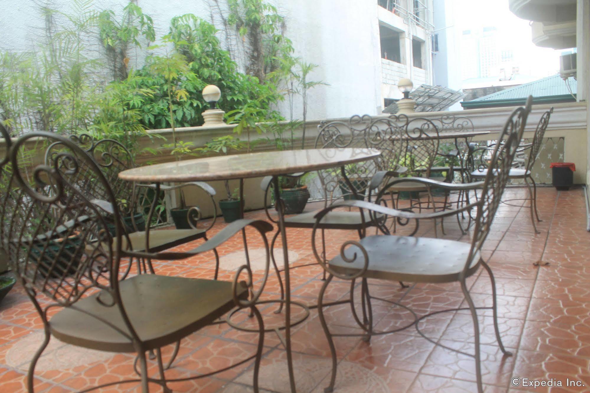 Casa Nicarosa Hotel And Residences Manila Bagian luar foto