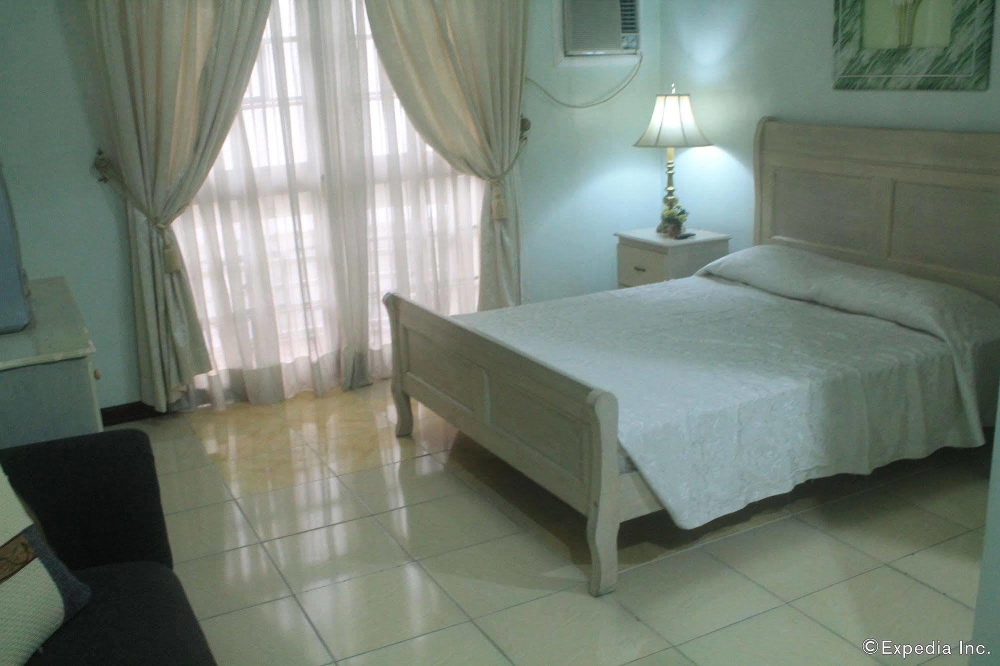 Casa Nicarosa Hotel And Residences Manila Bagian luar foto